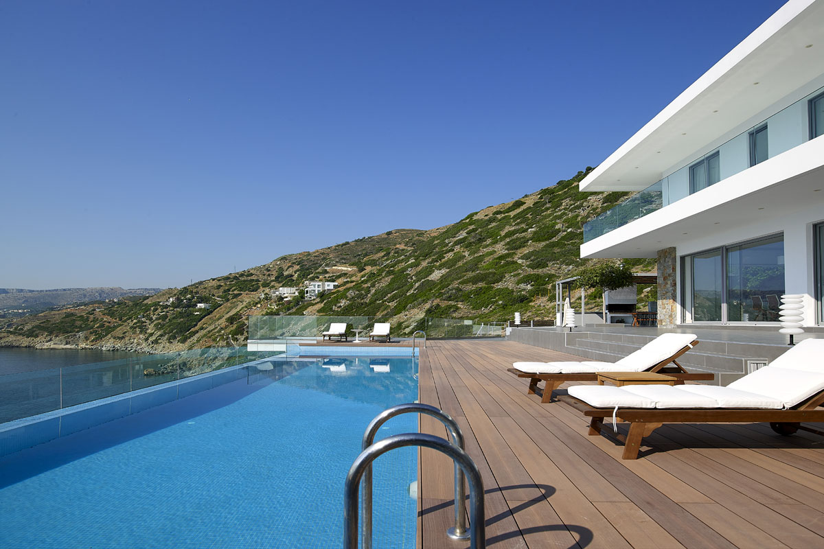 Epavli Villa